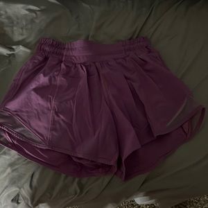lululemon purple hotty hots 4in